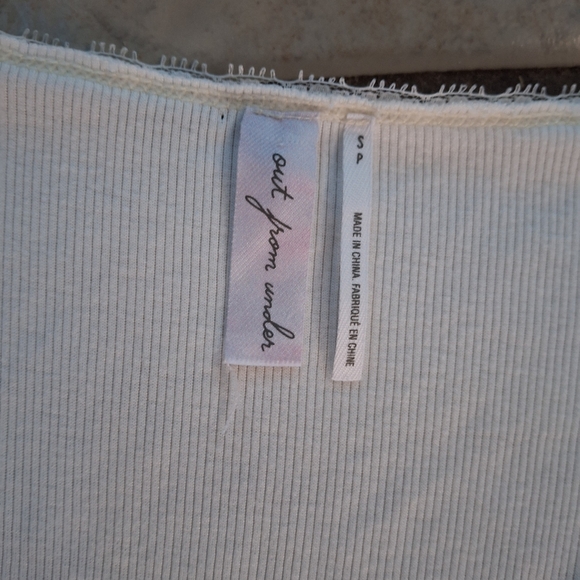 OUT FROM UNDER Sweet Dreams Flyaway Top Ivory Size Small Shirt Urban Outfitters - Picture 5 of 5